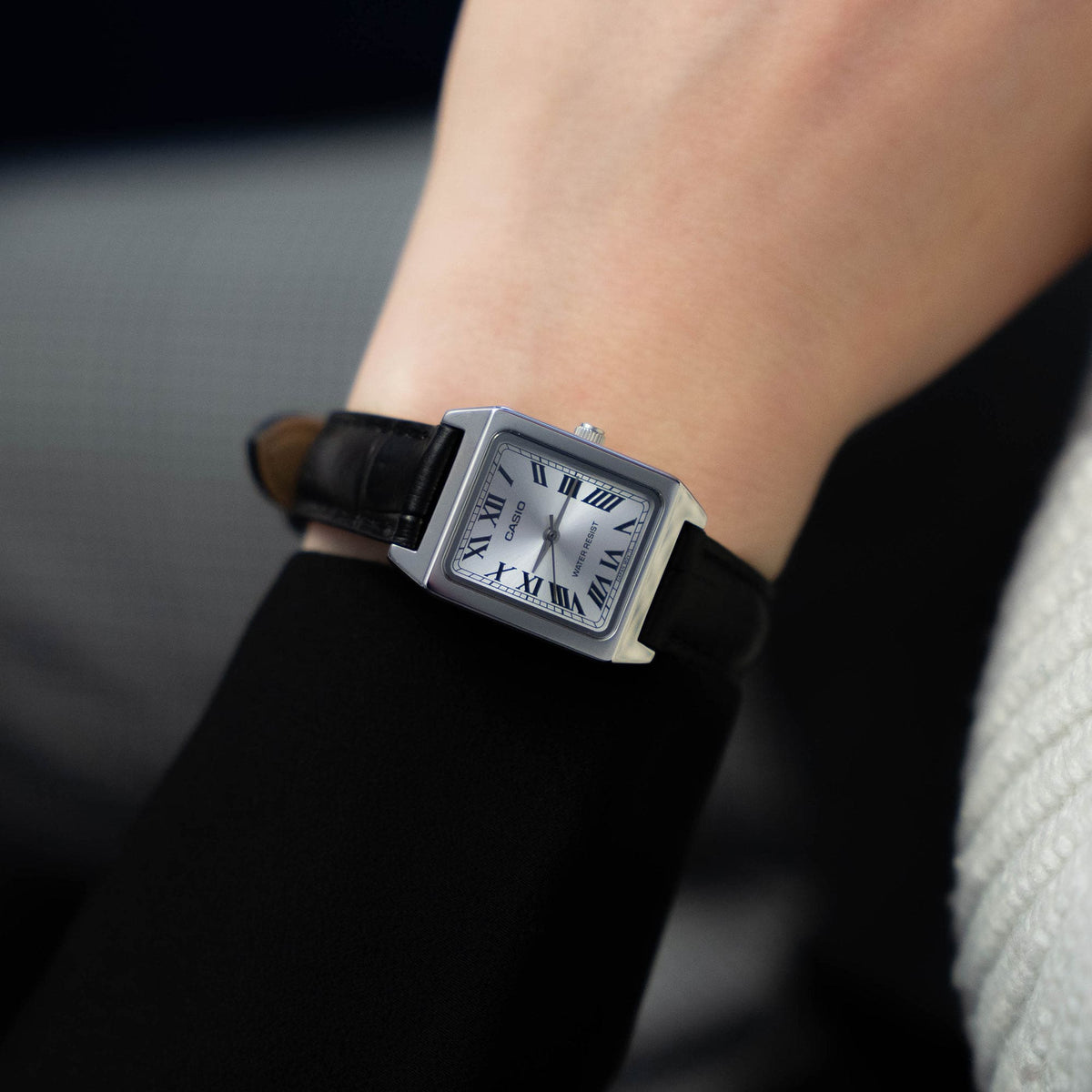 Casio, Analog (LTP-V007L-7B1UDF)